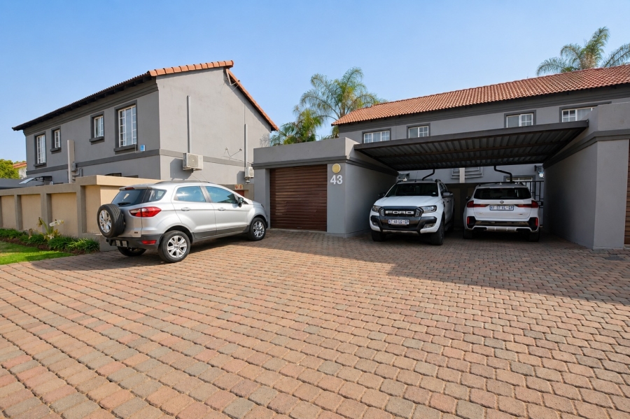 2 Bedroom Property for Sale in Annlin Gauteng