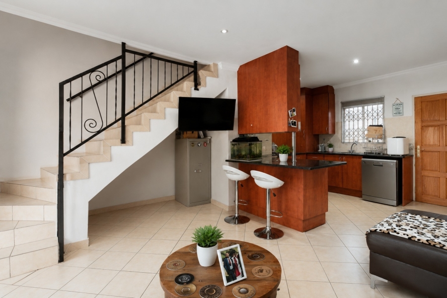 2 Bedroom Property for Sale in Annlin Gauteng