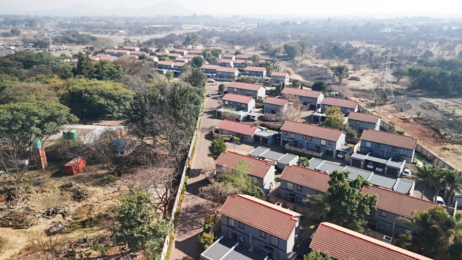 2 Bedroom Property for Sale in Annlin Gauteng