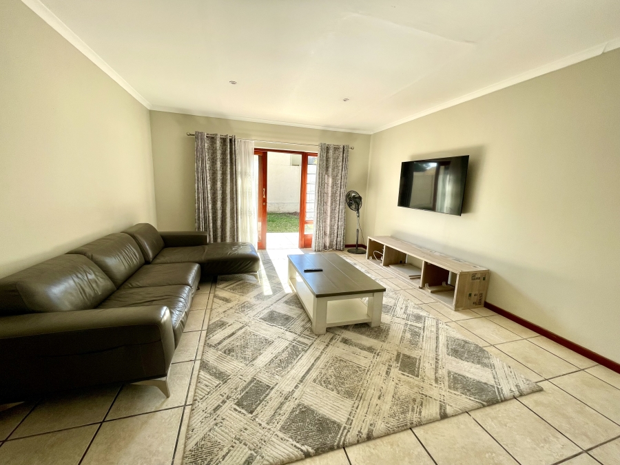 To Let 3 Bedroom Property for Rent in Craigavon Gauteng