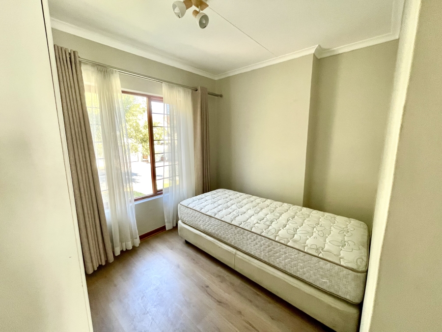 To Let 3 Bedroom Property for Rent in Craigavon Gauteng