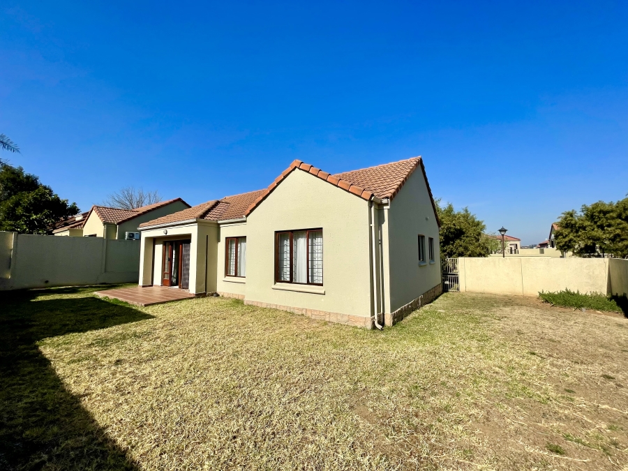To Let 3 Bedroom Property for Rent in Craigavon Gauteng