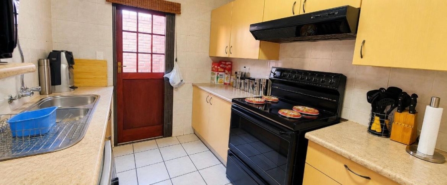 3 Bedroom Property for Sale in Noordheuwel Gauteng