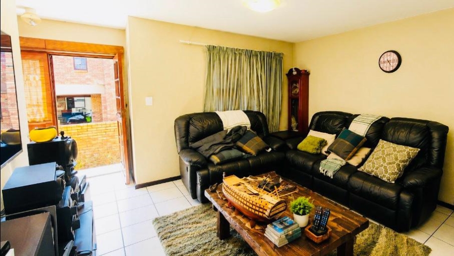 3 Bedroom Property for Sale in Noordheuwel Gauteng