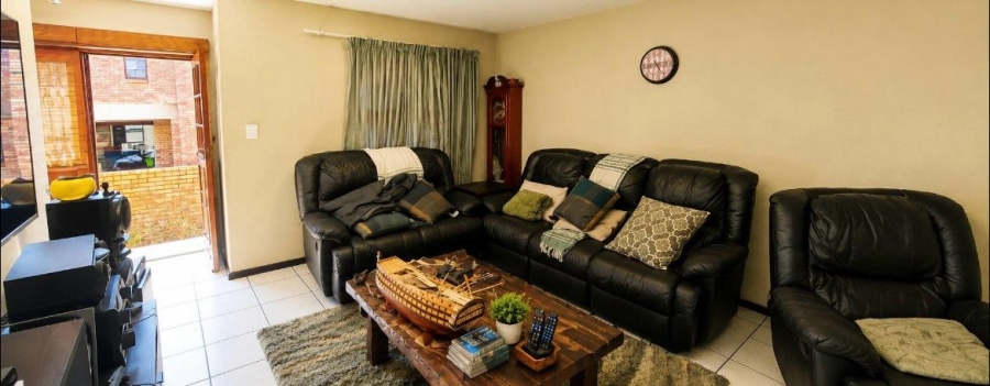 3 Bedroom Property for Sale in Noordheuwel Gauteng