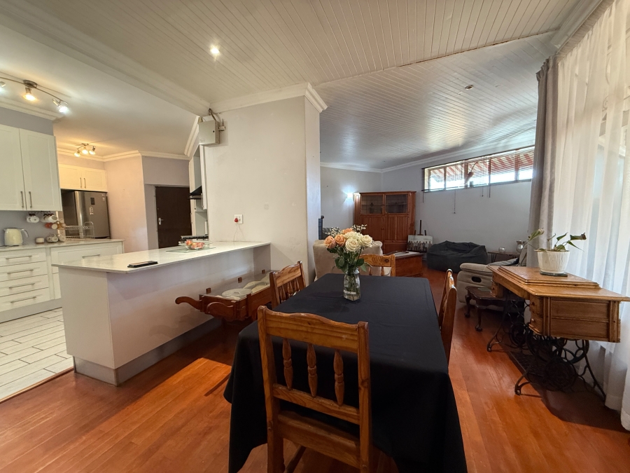 To Let 3 Bedroom Property for Rent in Florida Gauteng