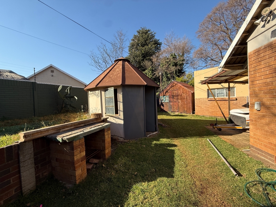 To Let 3 Bedroom Property for Rent in Florida Gauteng
