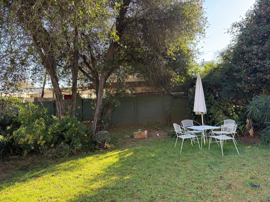 To Let 3 Bedroom Property for Rent in Florida Gauteng