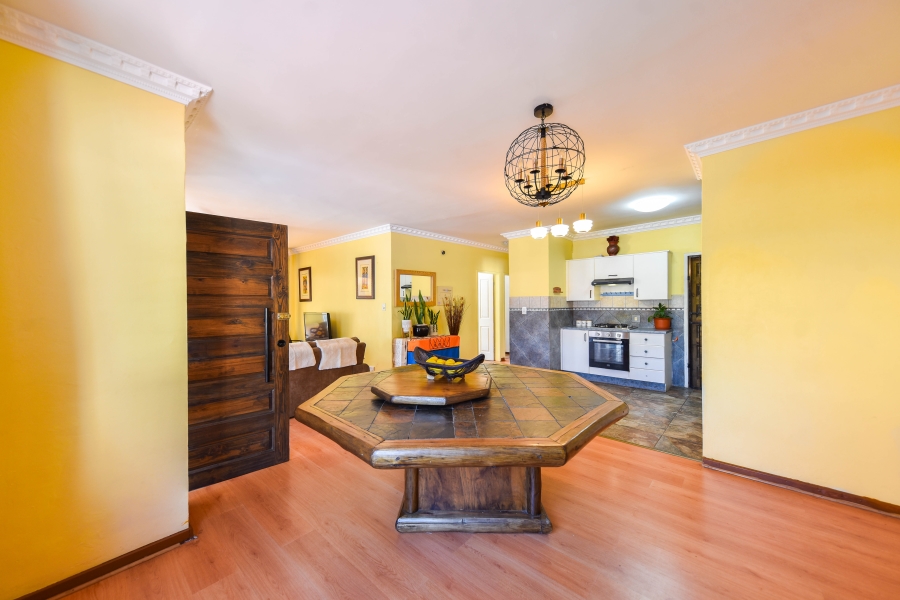 5 Bedroom Property for Sale in Garsfontein Gauteng