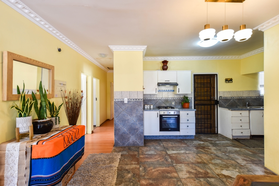 5 Bedroom Property for Sale in Garsfontein Gauteng