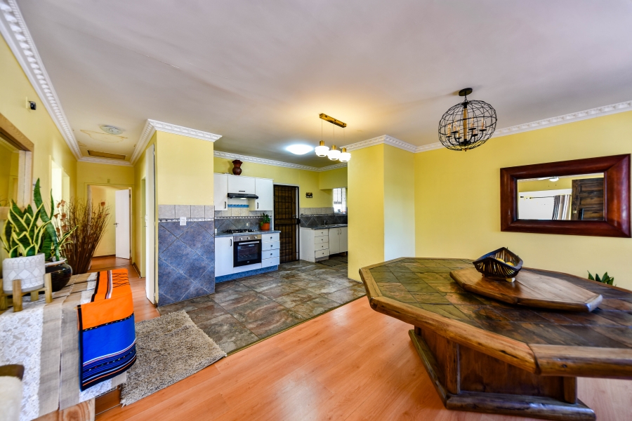 5 Bedroom Property for Sale in Garsfontein Gauteng