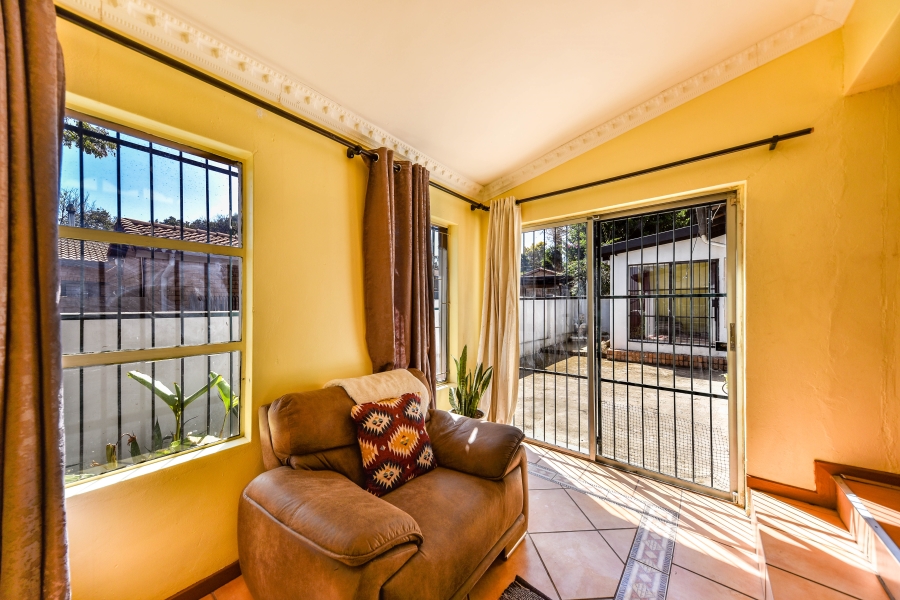 5 Bedroom Property for Sale in Garsfontein Gauteng