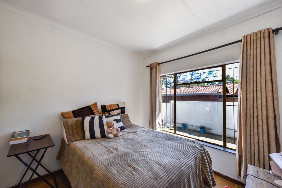 5 Bedroom Property for Sale in Garsfontein Gauteng