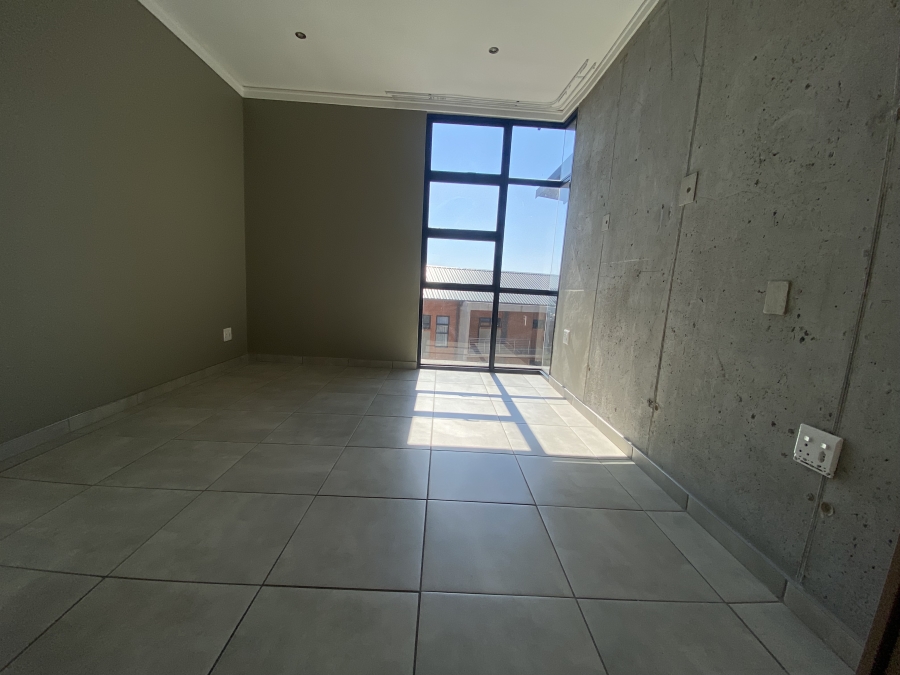 To Let 2 Bedroom Property for Rent in Equestria Gauteng