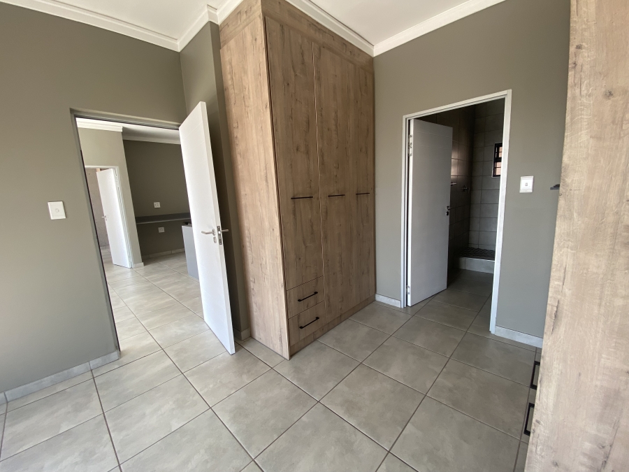 To Let 2 Bedroom Property for Rent in Equestria Gauteng