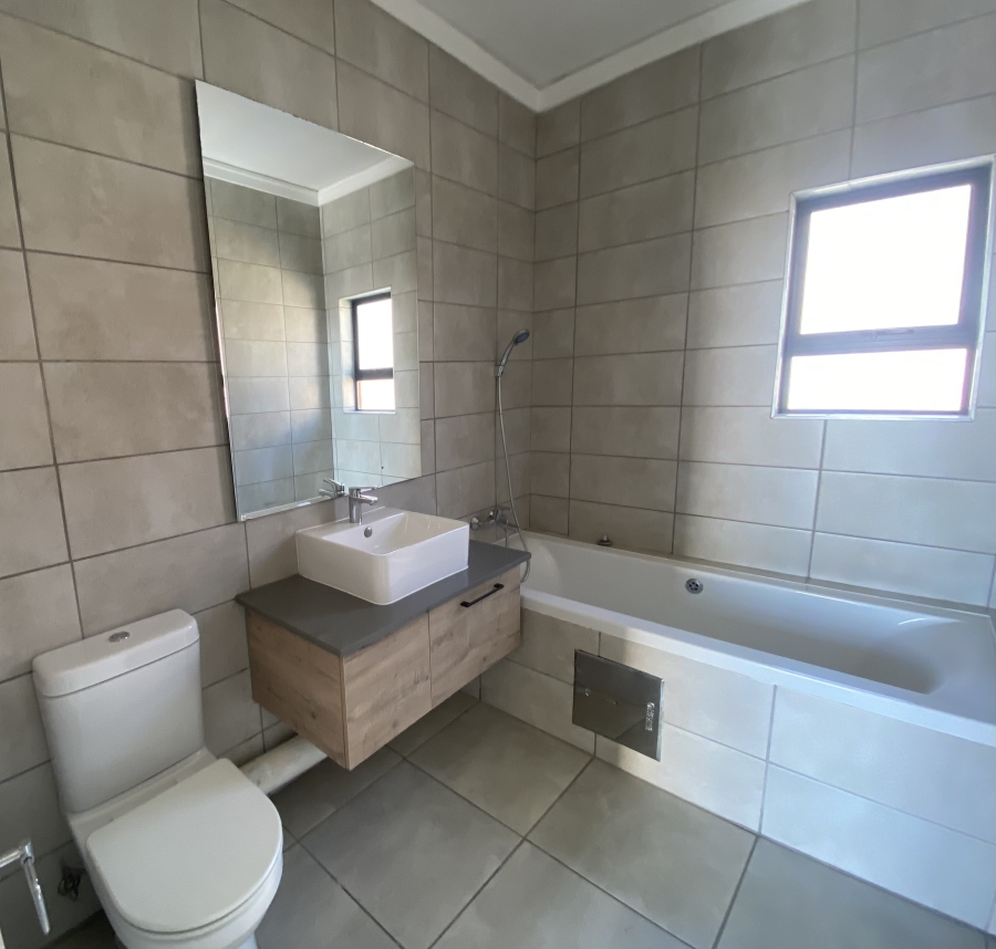 To Let 2 Bedroom Property for Rent in Equestria Gauteng