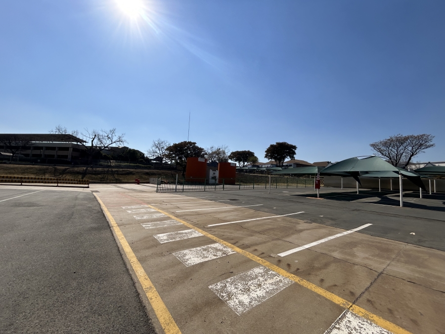 To Let Commercial Property for Rent in Halfway House Gauteng