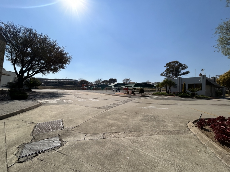 To Let Commercial Property for Rent in Halfway House Gauteng