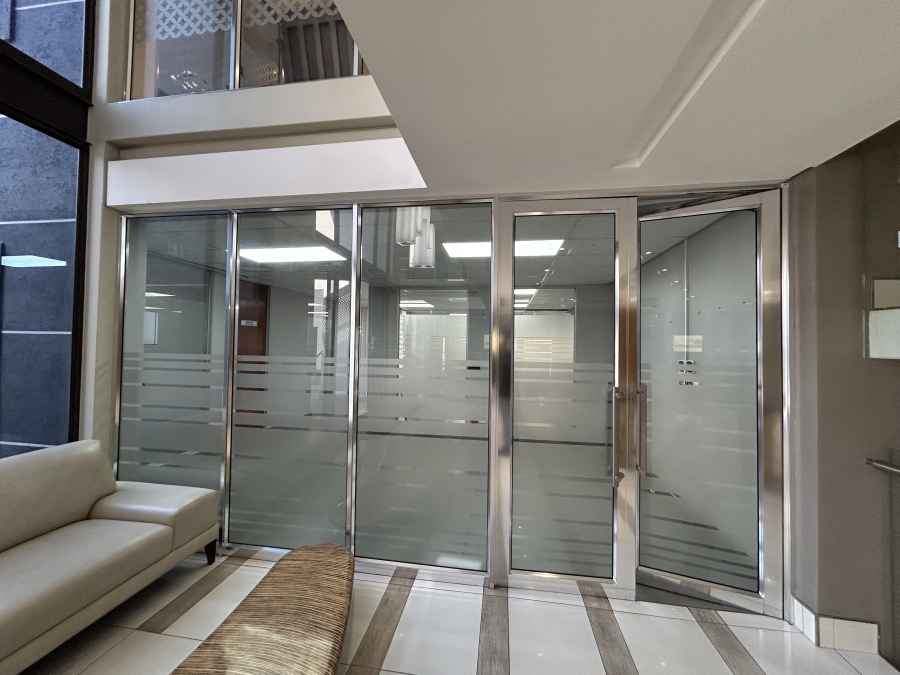 To Let Commercial Property for Rent in Vorna Valley Gauteng