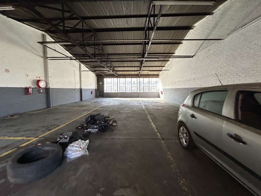 To Let Commercial Property for Rent in Spartan Gauteng