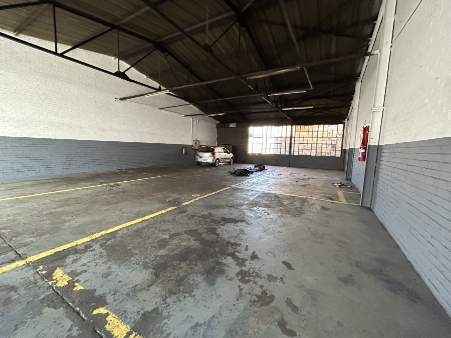 To Let Commercial Property for Rent in Spartan Gauteng