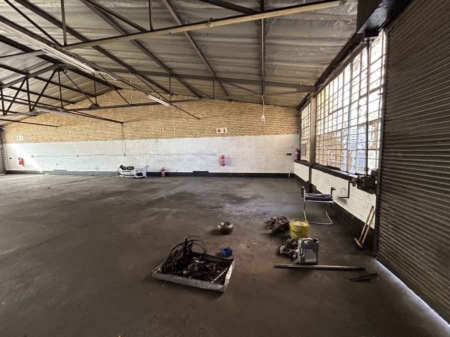 To Let Commercial Property for Rent in Spartan Gauteng