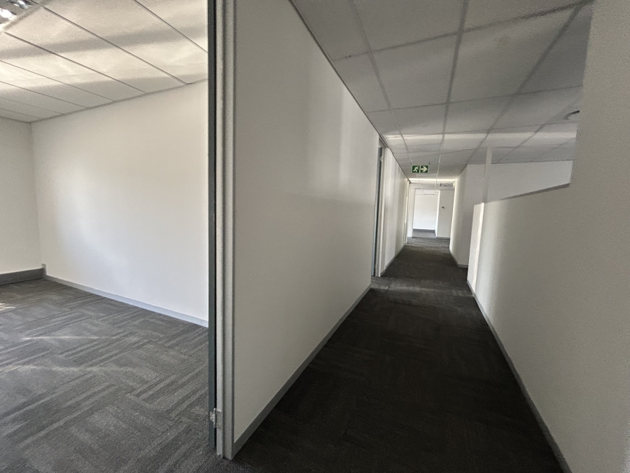 To Let Commercial Property for Rent in Vorna Valley Gauteng