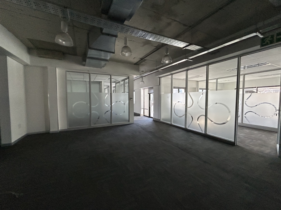 To Let Commercial Property for Rent in Vorna Valley Gauteng