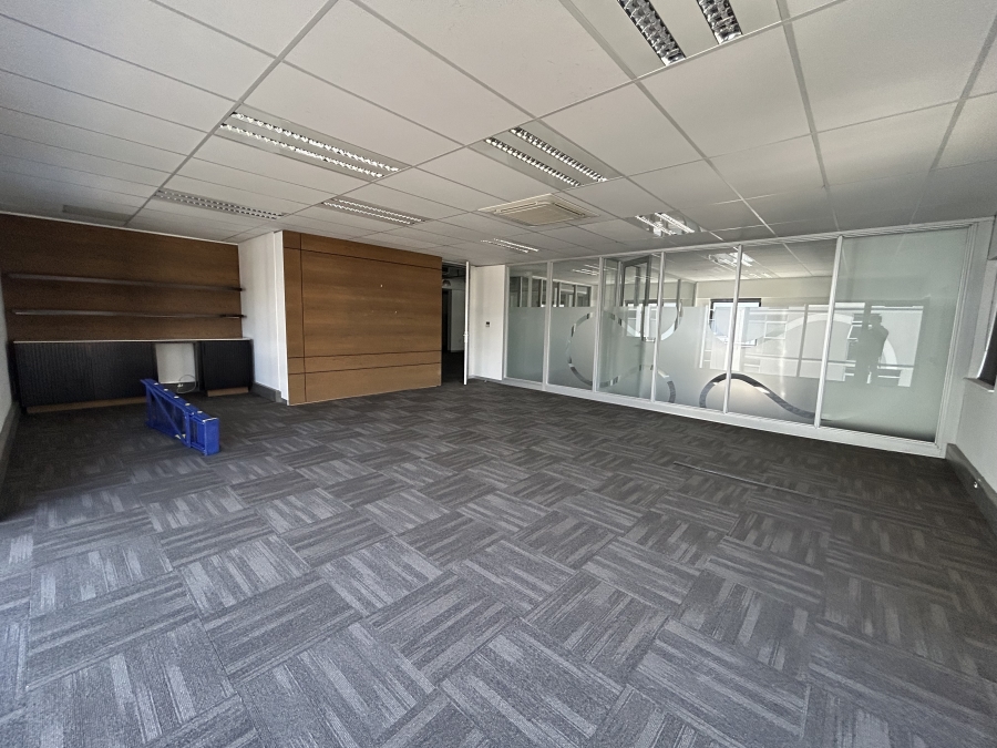 To Let Commercial Property for Rent in Vorna Valley Gauteng