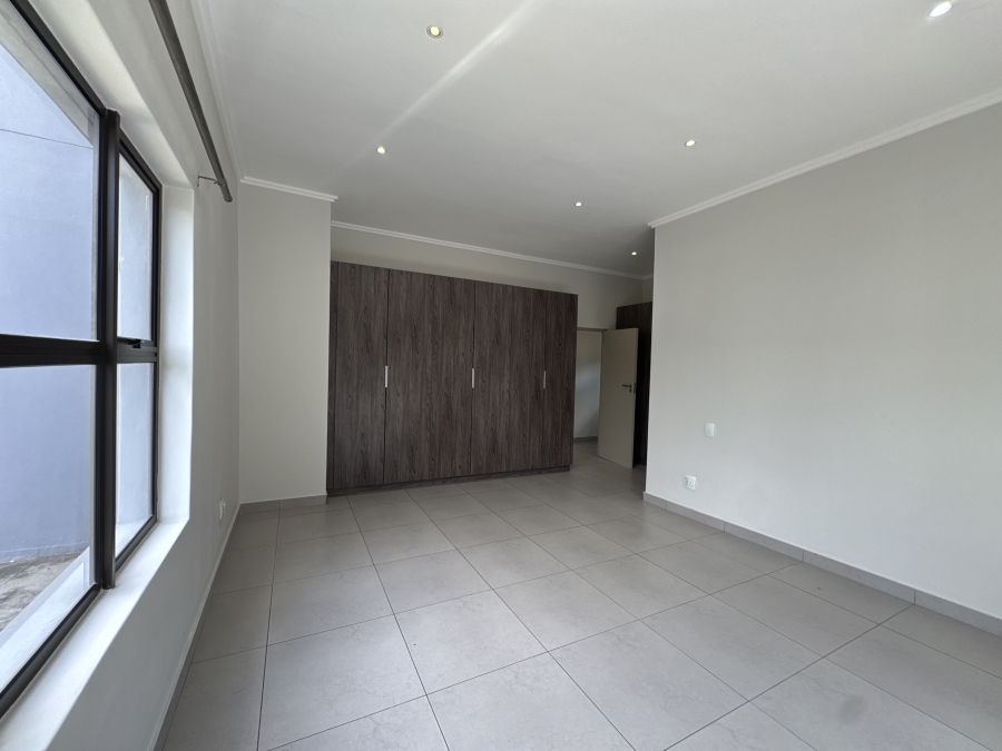 To Let 4 Bedroom Property for Rent in Bryanston East Gauteng