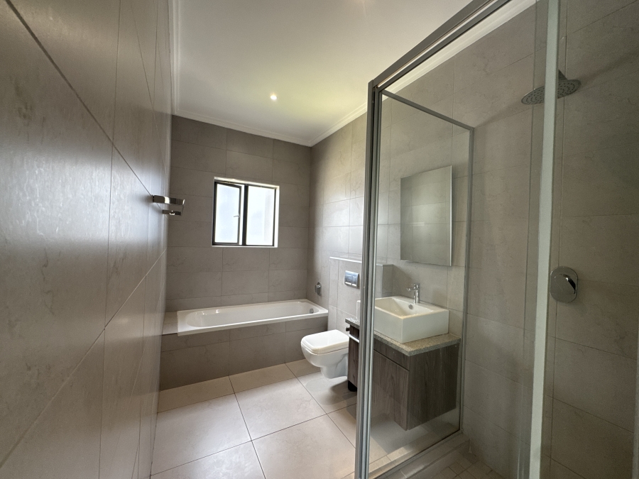 To Let 4 Bedroom Property for Rent in Bryanston East Gauteng
