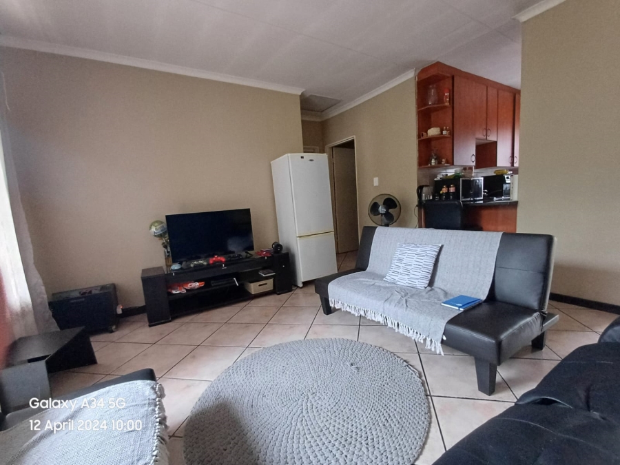 2 Bedroom Property for Sale in Wilgeheuwel Gauteng