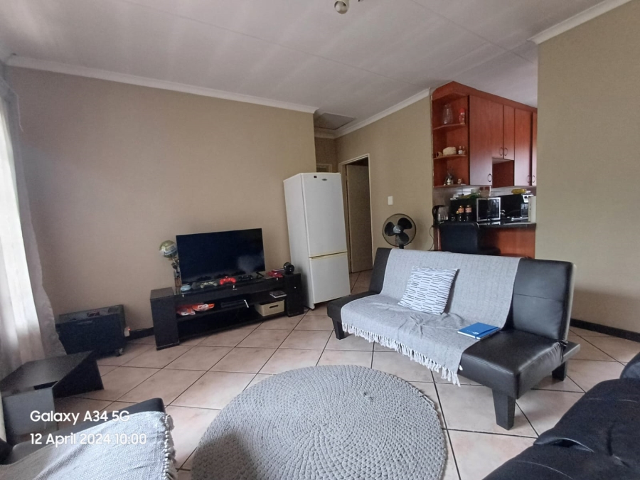 2 Bedroom Property for Sale in Wilgeheuwel Gauteng
