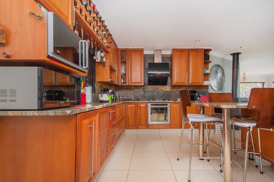 4 Bedroom Property for Sale in Quellerina Gauteng