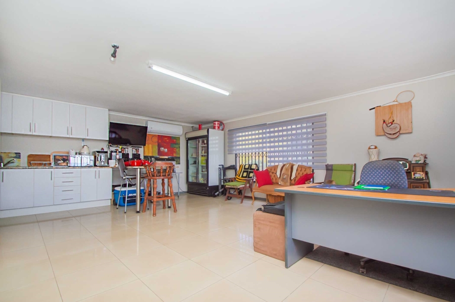 4 Bedroom Property for Sale in Quellerina Gauteng