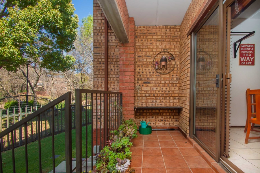 2 Bedroom Property for Sale in Weltevreden Park Gauteng