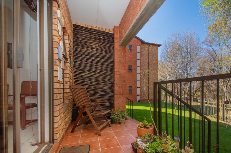 2 Bedroom Property for Sale in Weltevreden Park Gauteng