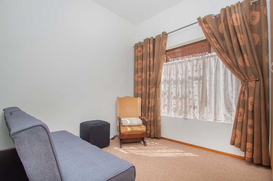 2 Bedroom Property for Sale in Weltevreden Park Gauteng