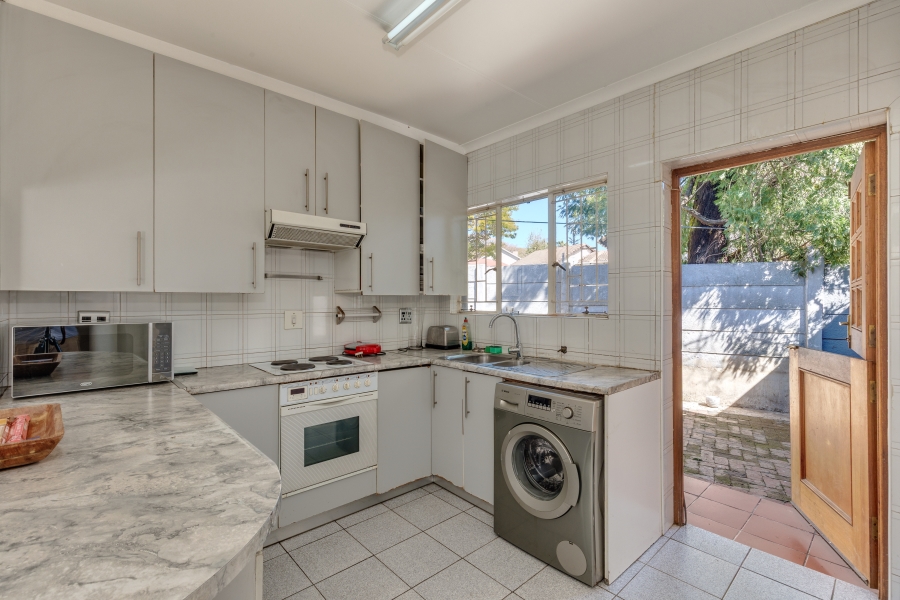 7 Bedroom Property for Sale in Magaliessig Gauteng