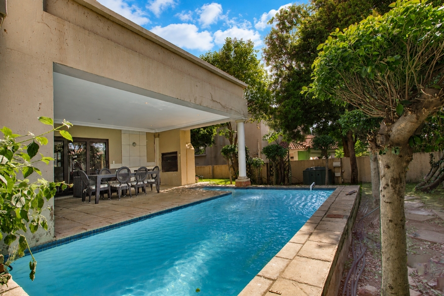 4 Bedroom Property for Sale in Bryanston Gauteng