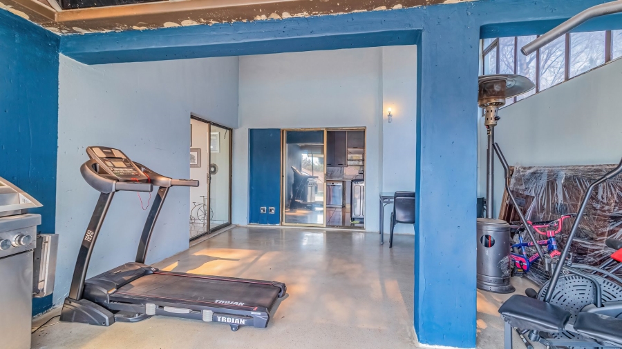 To Let 6 Bedroom Property for Rent in Robin Hills Gauteng