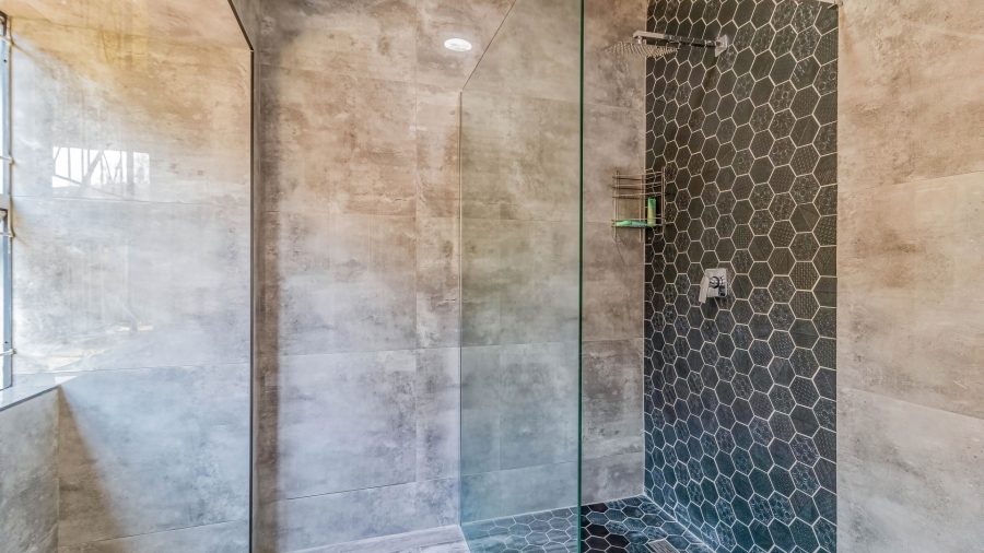 To Let 6 Bedroom Property for Rent in Robin Hills Gauteng