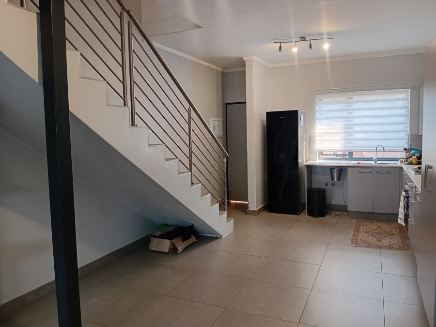 To Let 2 Bedroom Property for Rent in Olympus AH Gauteng