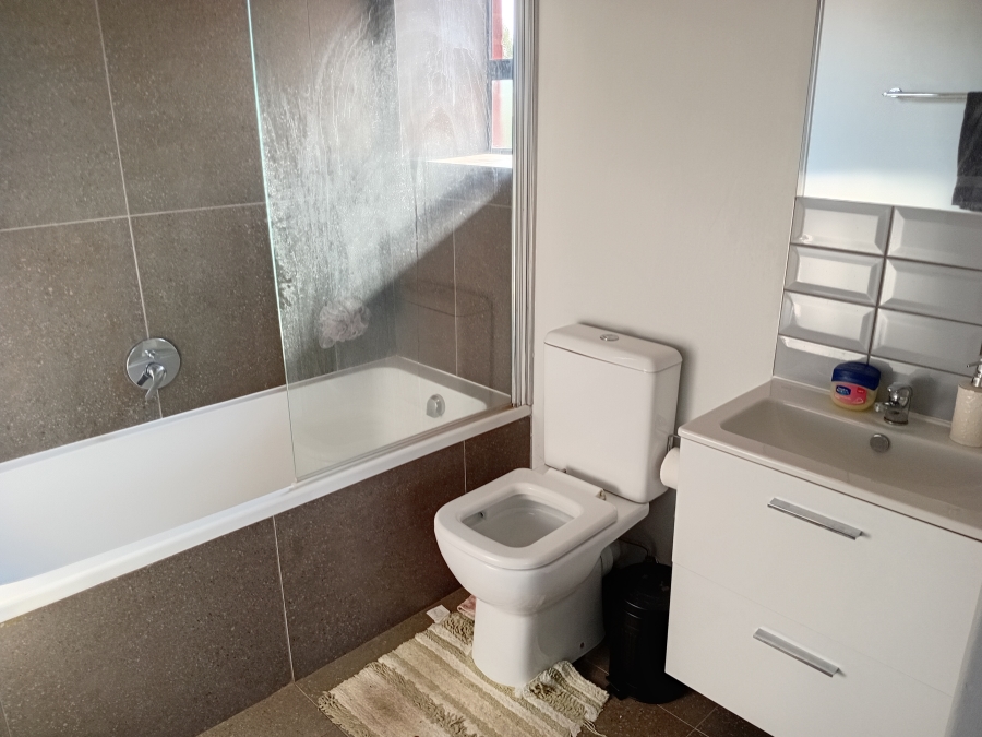 To Let 2 Bedroom Property for Rent in Olympus AH Gauteng