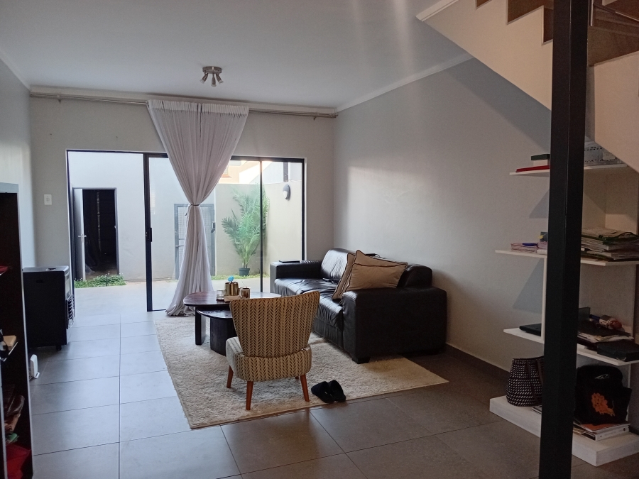To Let 2 Bedroom Property for Rent in Olympus AH Gauteng