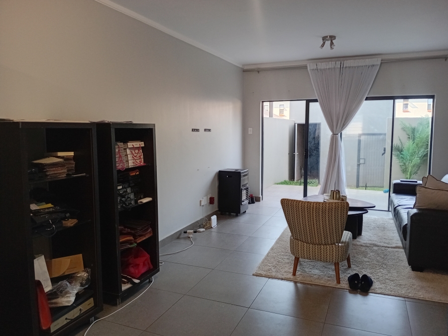 To Let 2 Bedroom Property for Rent in Olympus AH Gauteng