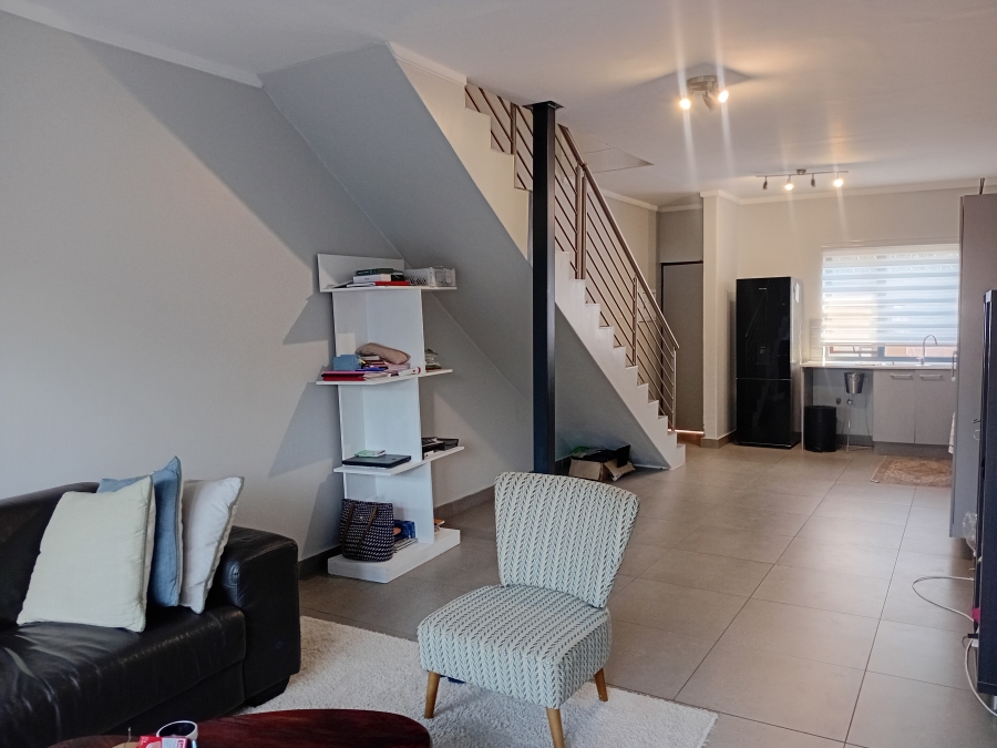 To Let 2 Bedroom Property for Rent in Olympus AH Gauteng