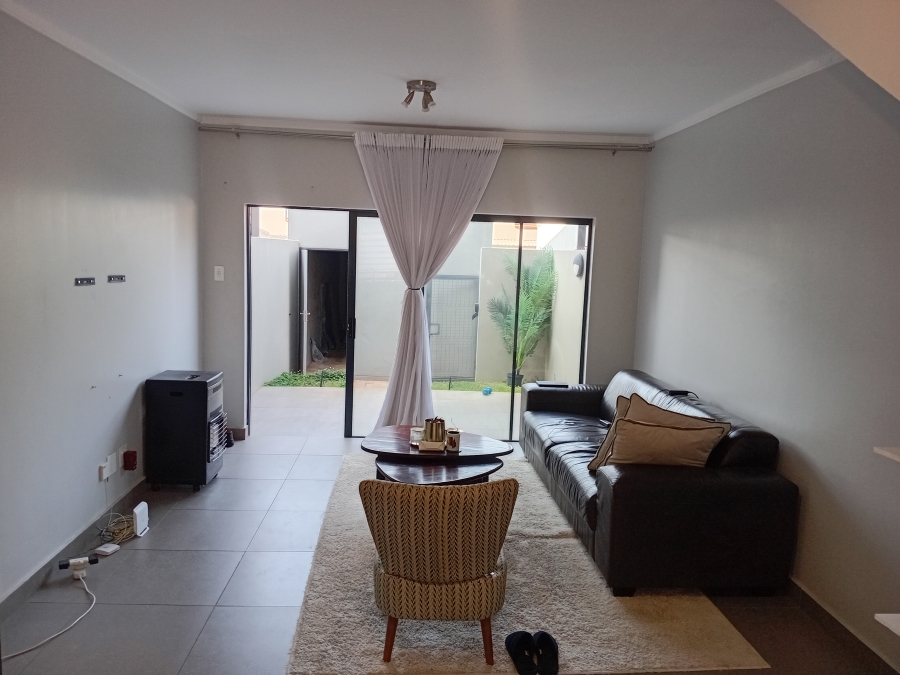 To Let 2 Bedroom Property for Rent in Olympus AH Gauteng