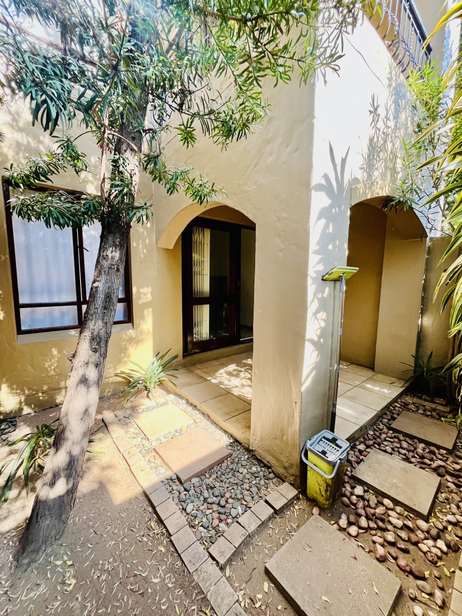 To Let 1 Bedroom Property for Rent in Lonehill Gauteng