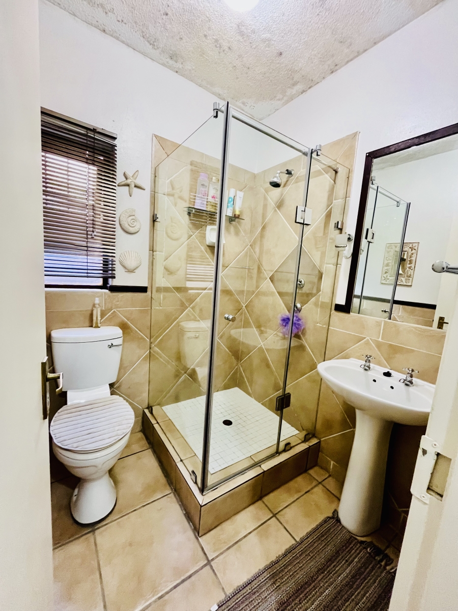To Let 1 Bedroom Property for Rent in Lonehill Gauteng